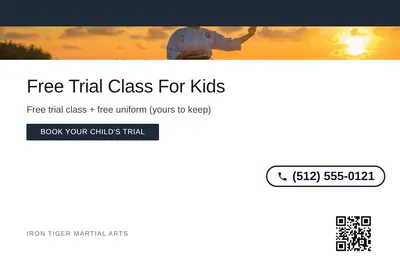 Minimal White · Top Bar: Free Trial Class For Kids